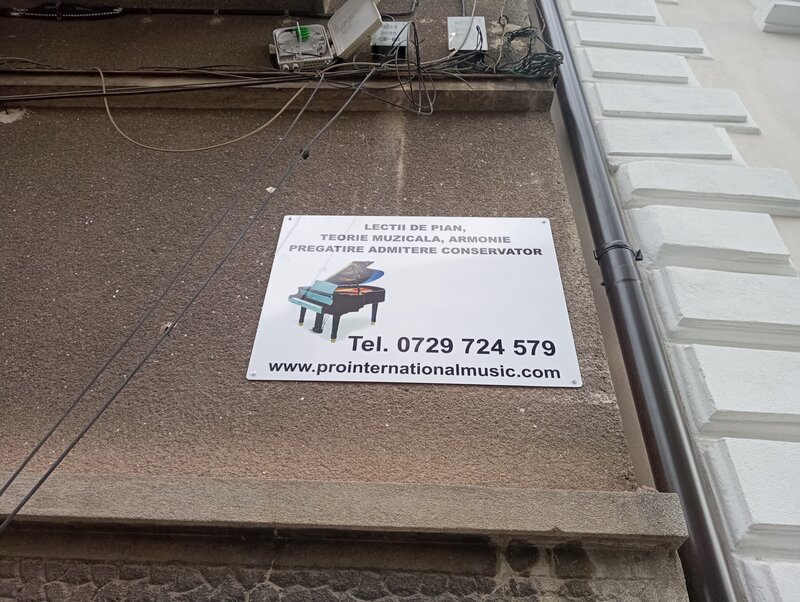 Lectii de pian, zona centrala pentru incepatori si avansati.